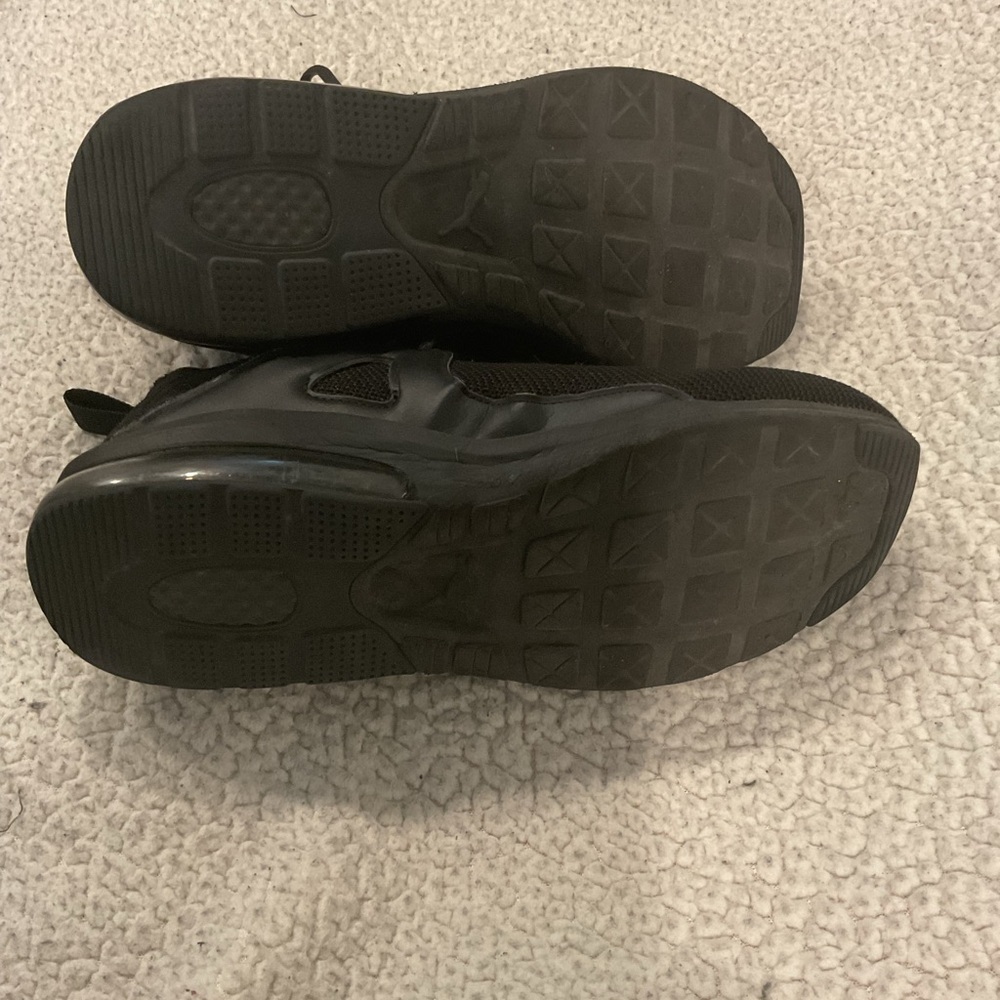 Puma Men's Black Mesh Sneakers - Picture 4 of 5